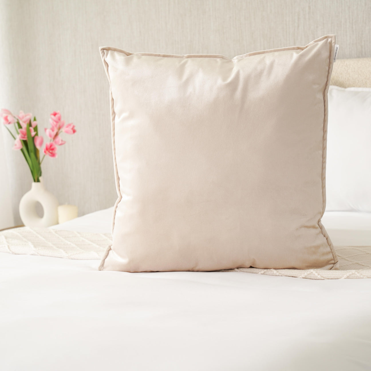 Cojín Nantes Marfil 60 cm x 60 cm - Colección Prestige