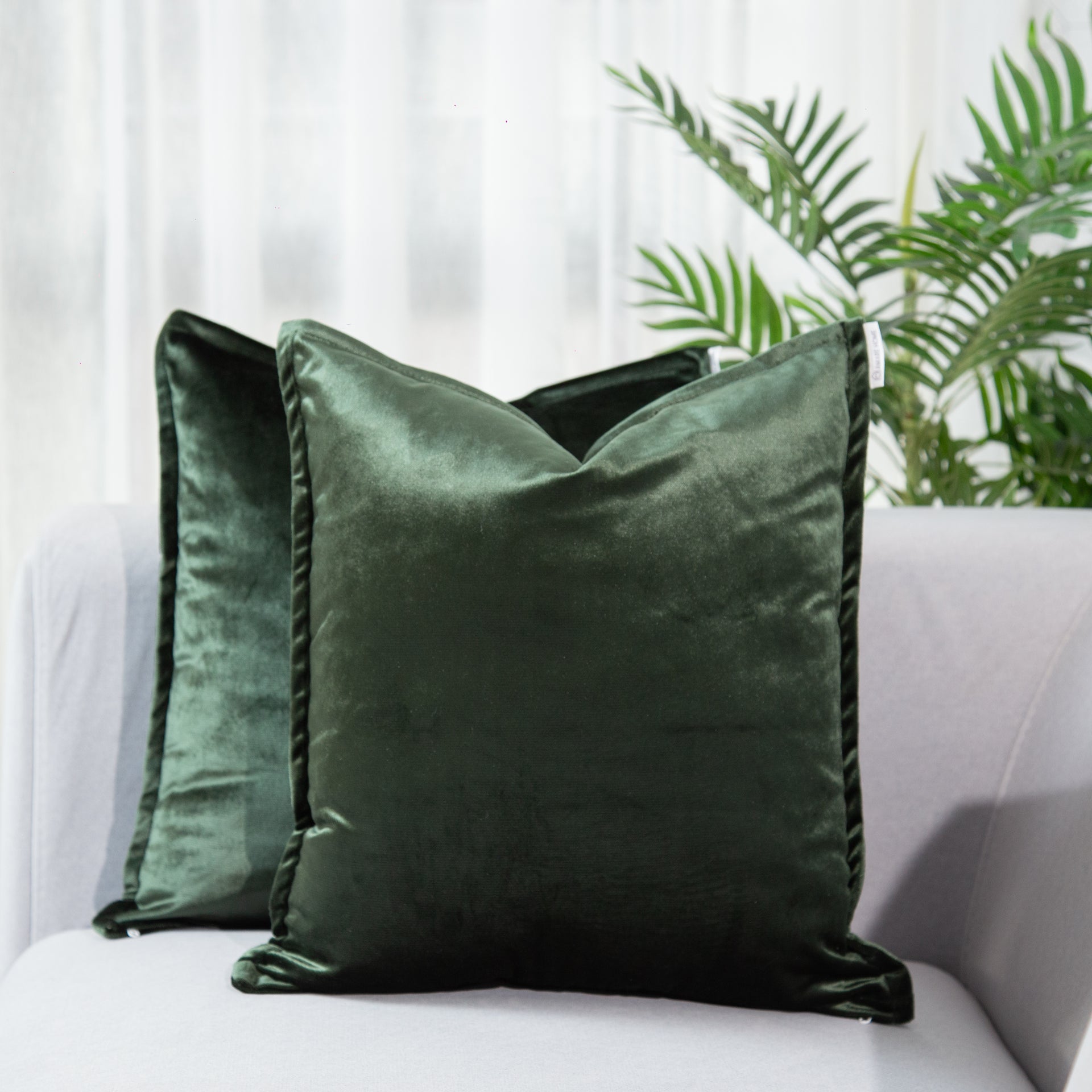 Cojín Nantes Esmeralda 45 cm x 45 cm - Colección Prestige