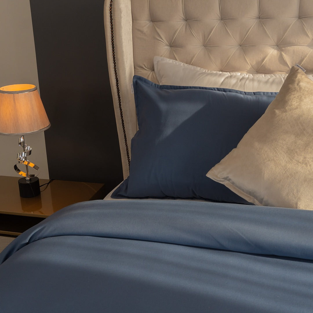 Combo Cobalto: Plumón + Duvet Cover + Juego de Sábanas + Cojín REGALO + ENVÍO GRATIS