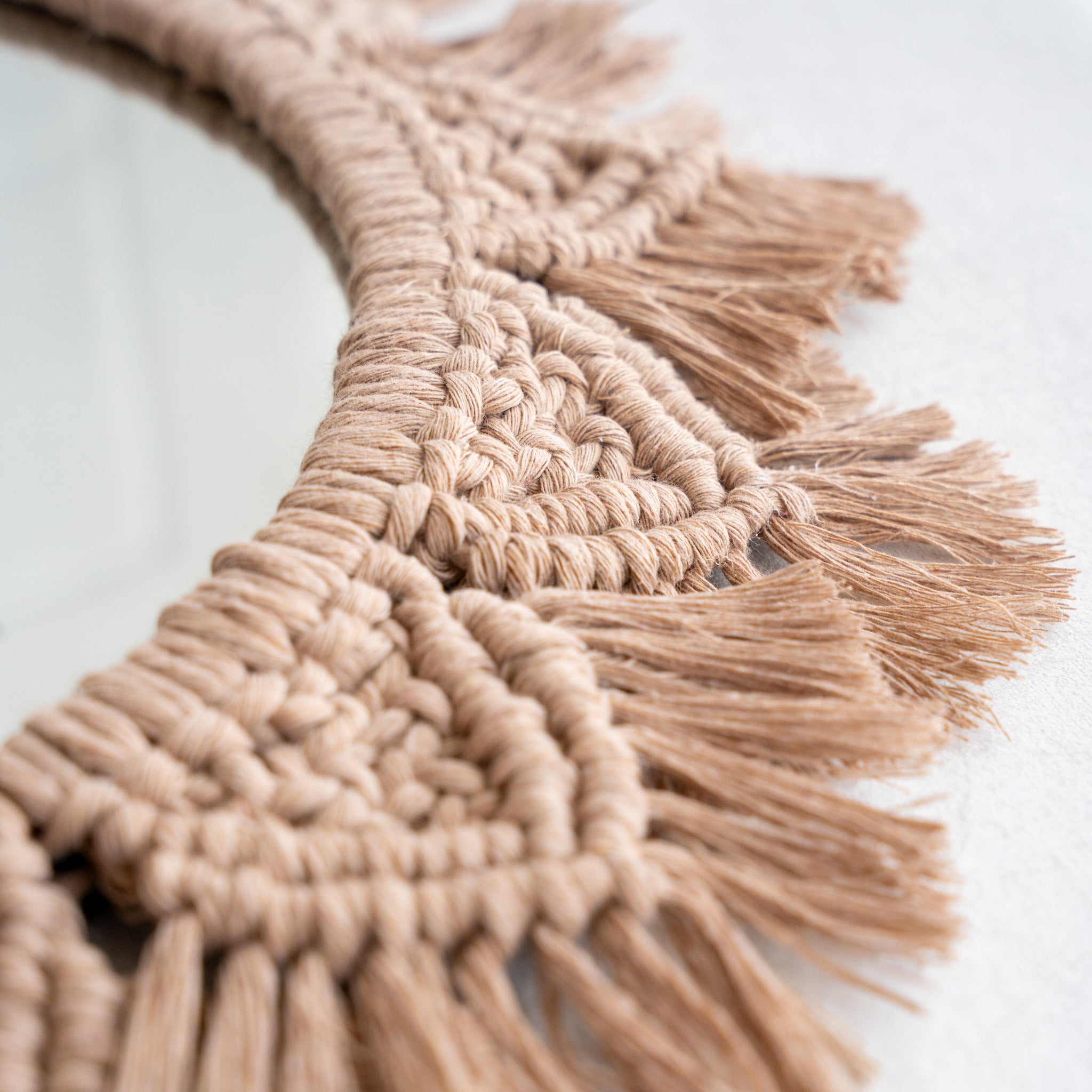 Trio de Espejos en Macramé Avellana - Elegancia Natural
