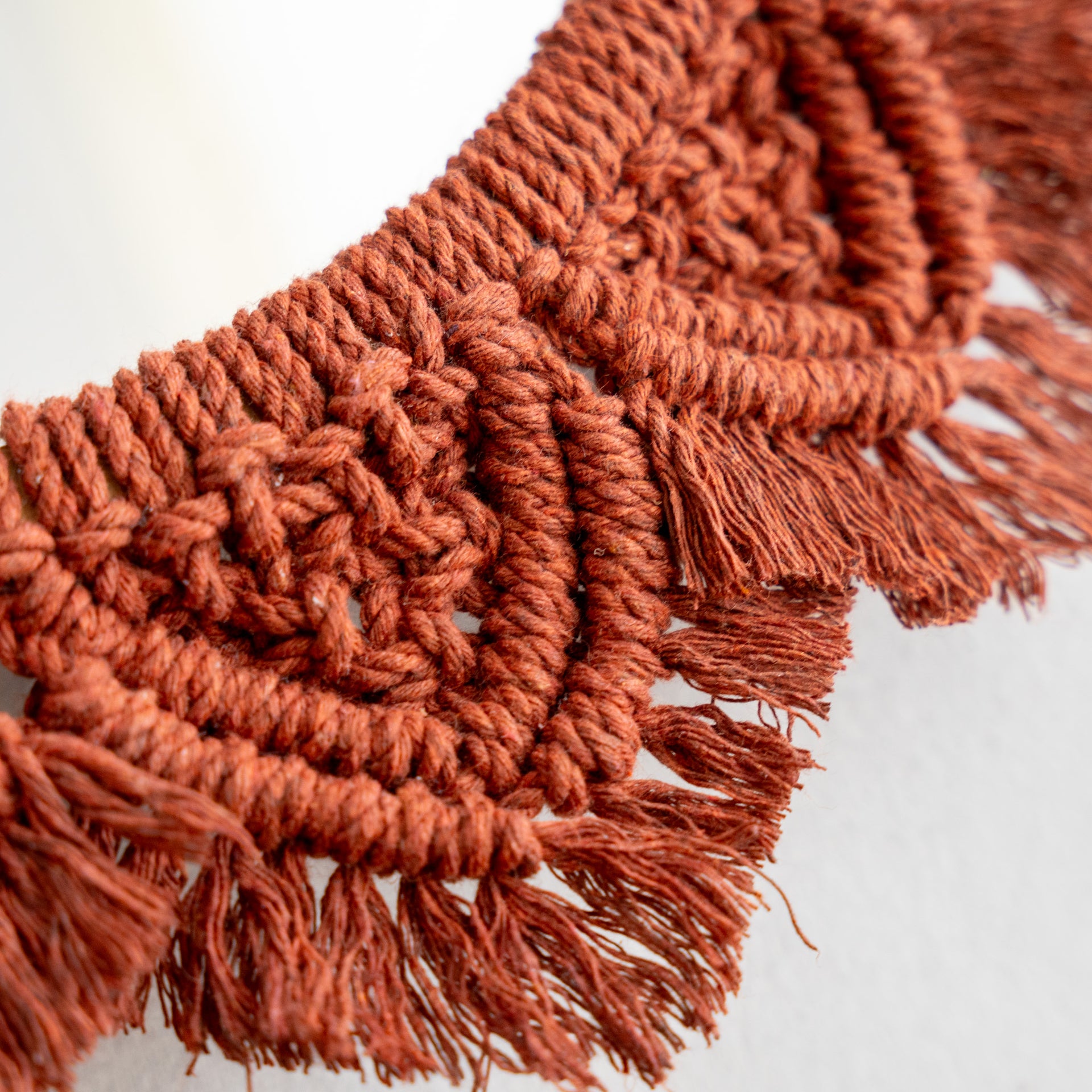 Espejo en Macramé Terracota - Colección Elegance