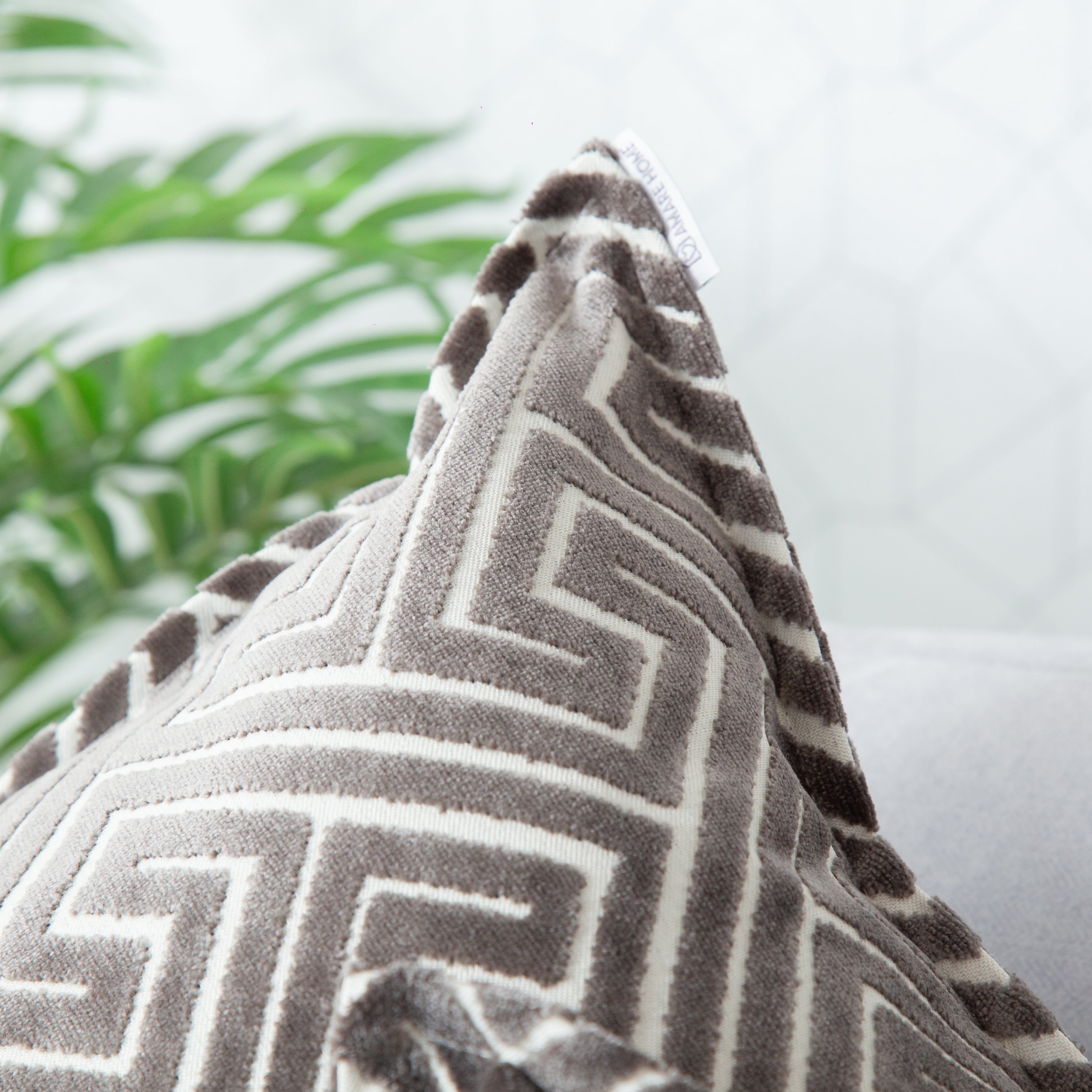 Cojín Decorativo Grey - Colección Velvet Mosaic