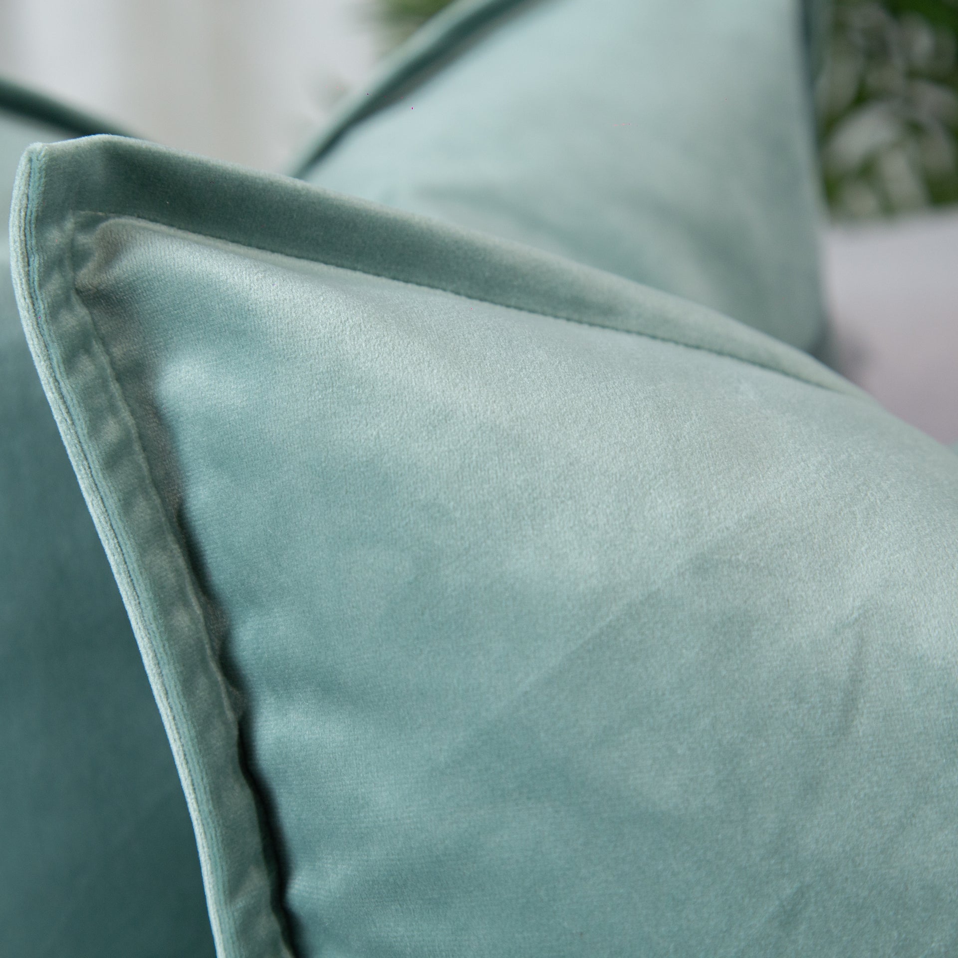 Cojín Nantes Verde Jade 45 cm x 45 cm - Colección Prestige