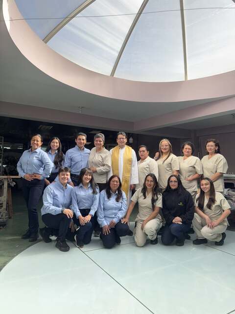 Combo Sahara: Plumón + Duvet Cover + Juego de Sábanas + Cojín REGALO + ENVÍO GRATIS