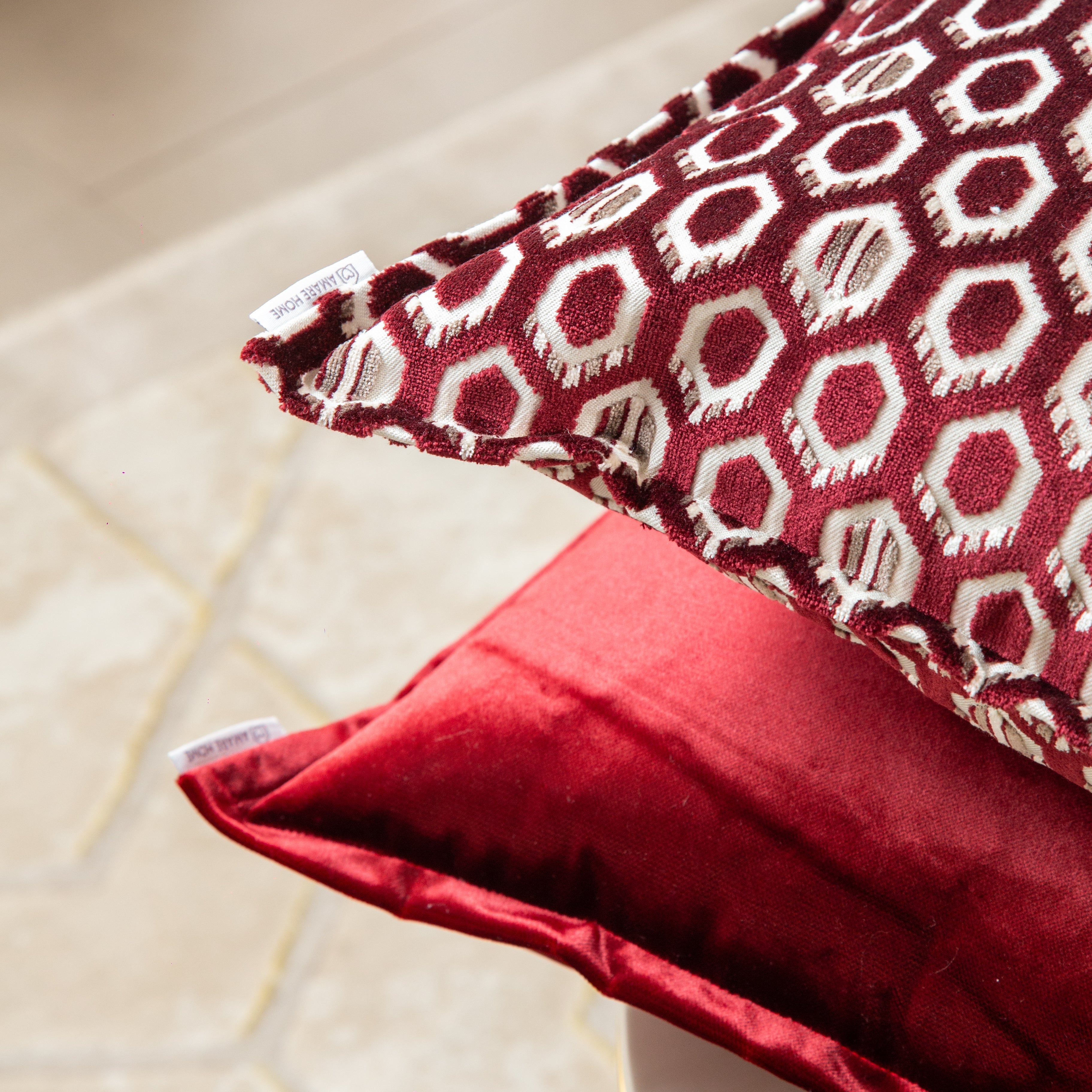 Cojín Decorativo Hexa Wine - Colección Geometric Bliss