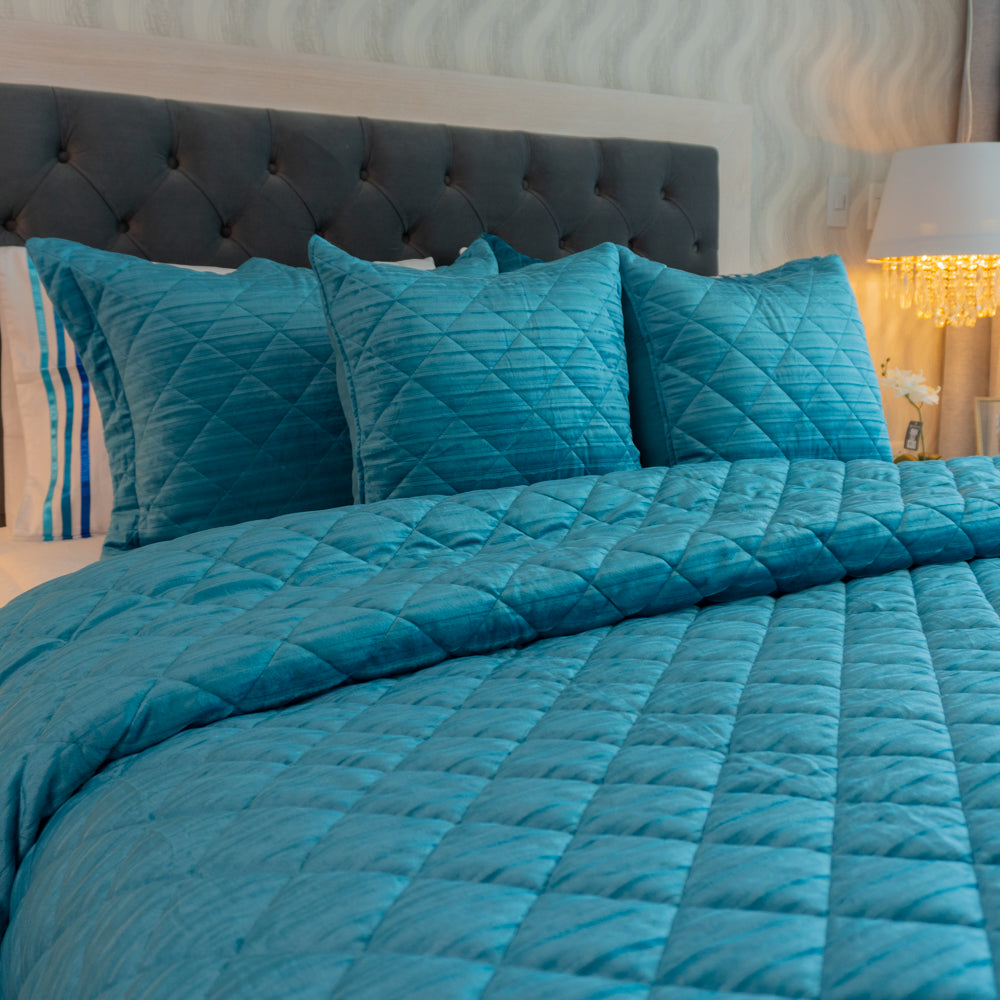 Turquoise blue bedspread set - Velor Collection