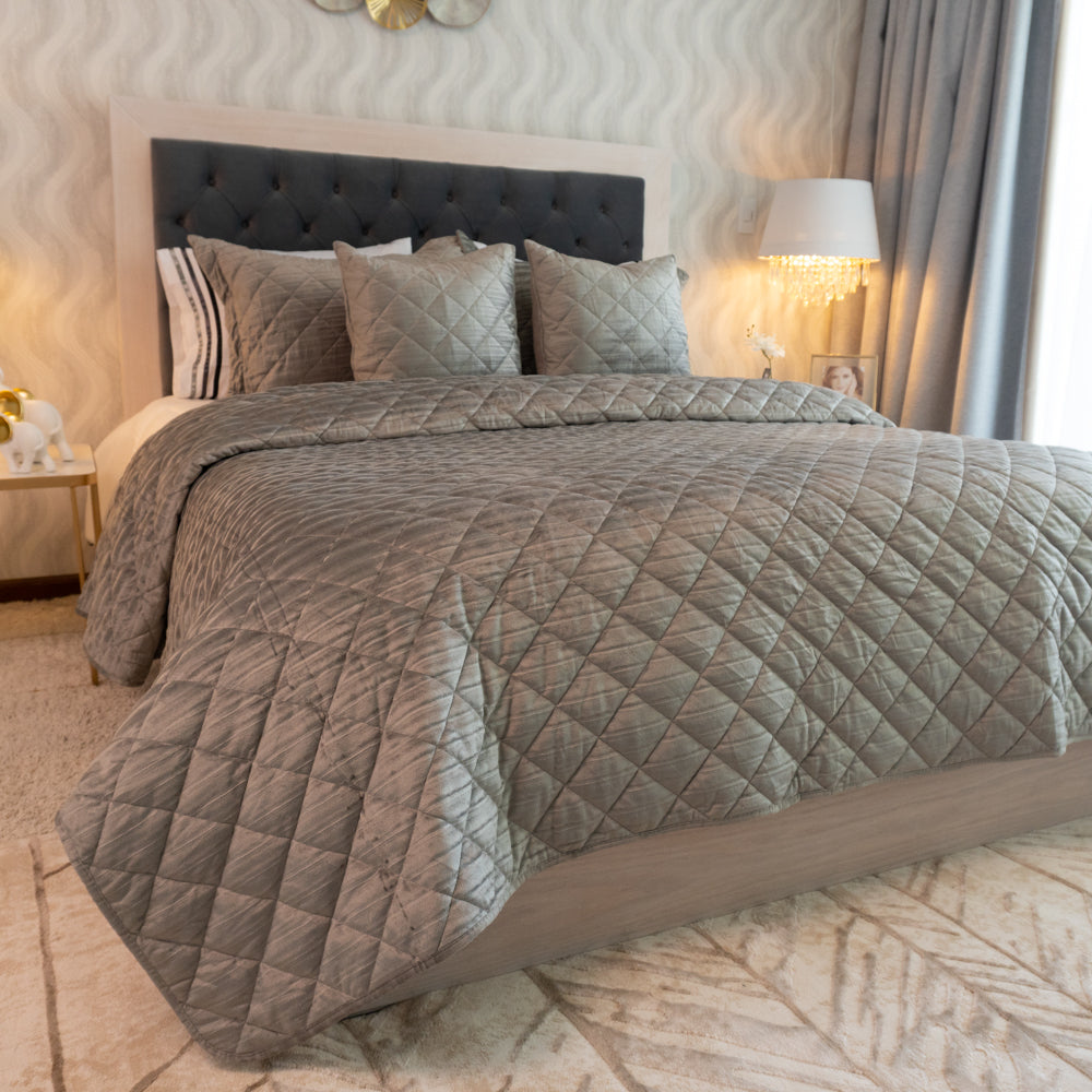 Gray bedspread set - Velor Collection