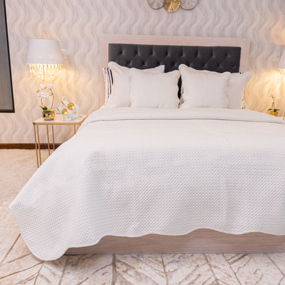 White bedspread set - Quadri Collection